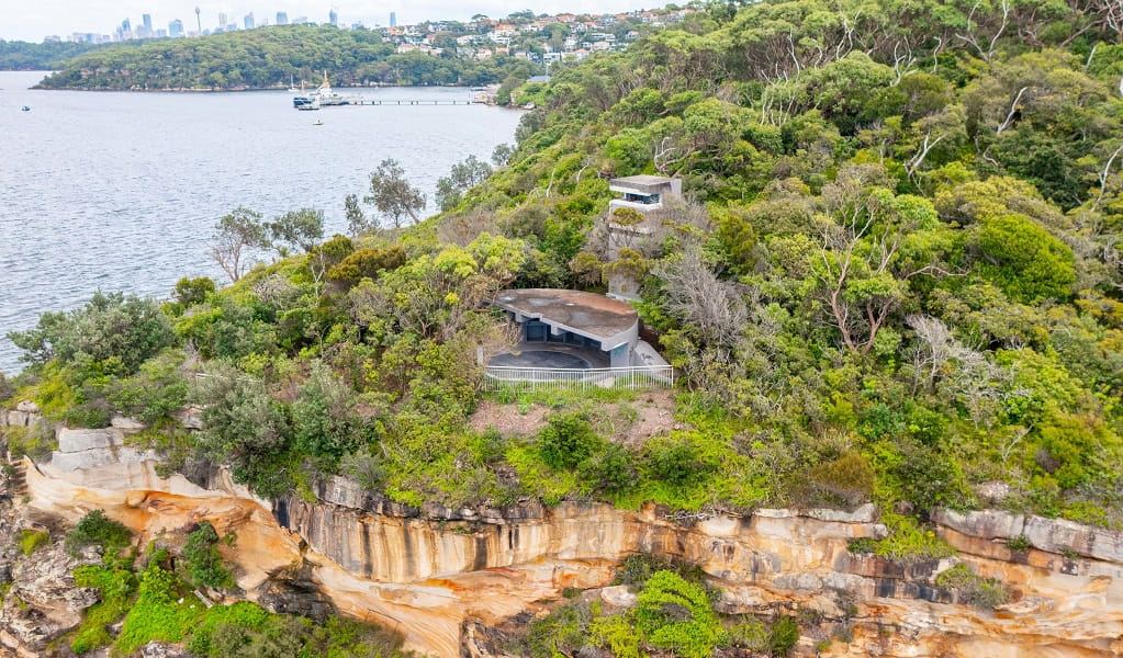 Military fortifications on the escarpment edge at Georges Head in Sydney Harbour National Park. Photo: Andrew Elliot &copy; DPE