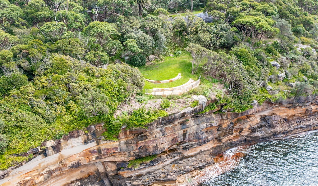 Lookout on the cliff edge at Georges Head in Sydney Harbour National Park. Photo: Andrew Elliot &copy; DPE
