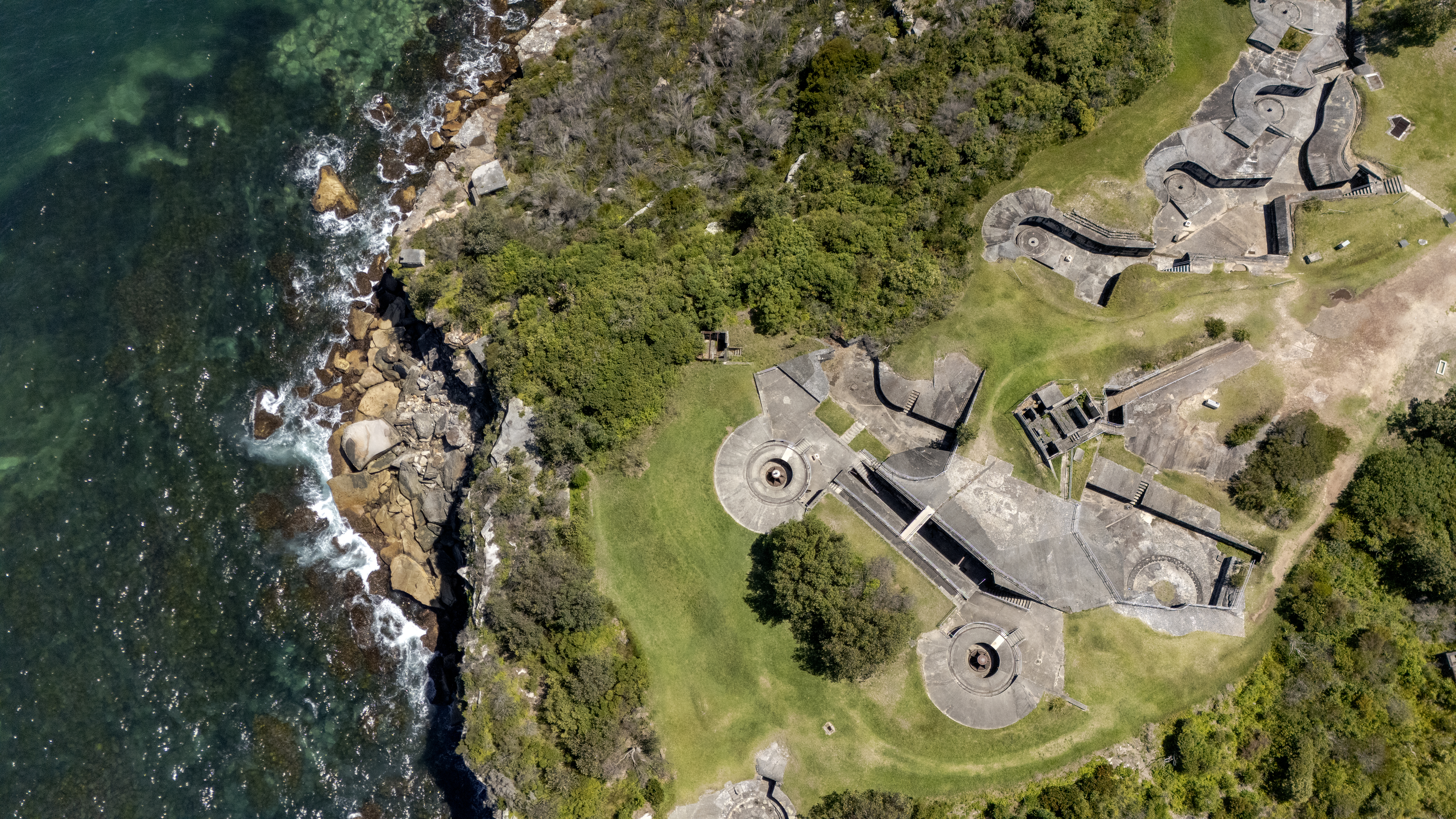 Aerial view of outer Middle Head. Credit: Simon Wood &copy; DCCEEW