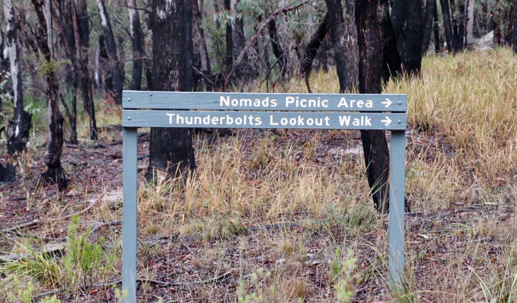 The sign to Thunderbolts lookout walk in Torrington State Conservation Area. Photo: Shari May &copy; OEH