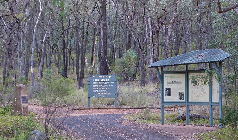 Signs at Pincham carpark, Warrumbungle National Park. Photo: Robert Cleary/DPIE