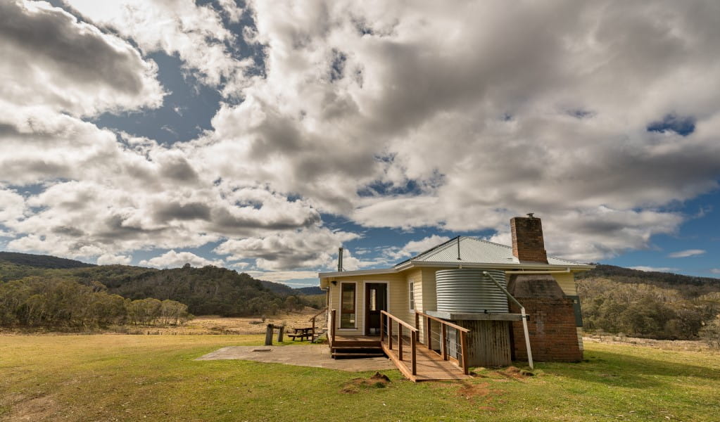 The exterior of Mooraback Cabin in Werrkimbe National Park. Photo: David Waugh &copy; DPE