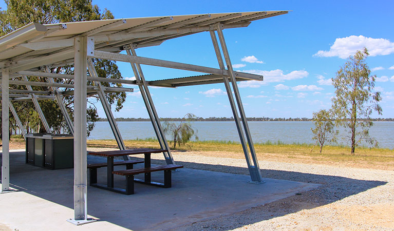 Regatta Beach picnic area, Yanga National Park. Photo: Samuel Steel