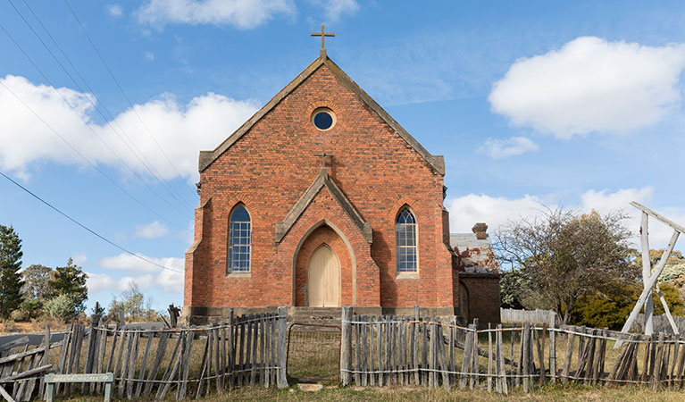 The exterior of Sacred Heart Church in Hill End Historic Site. Photo: Jennifer Leahy &copy; DPE